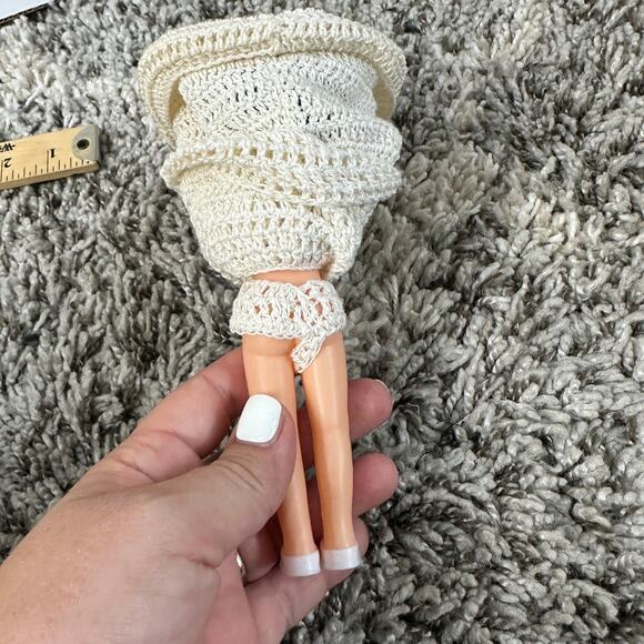 Vintage Plastic Bride Doll Crochet Dress Black Hair Eyes Open Shut - Picture 10 of 13